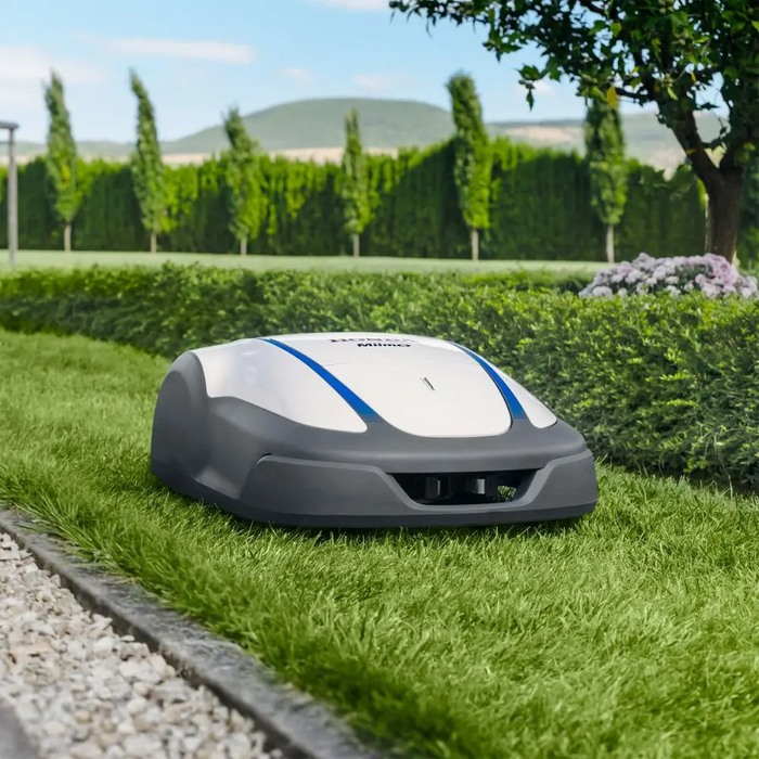 HONDA Miimo HRM4000BC-LIVE Robotic Lawn Mower