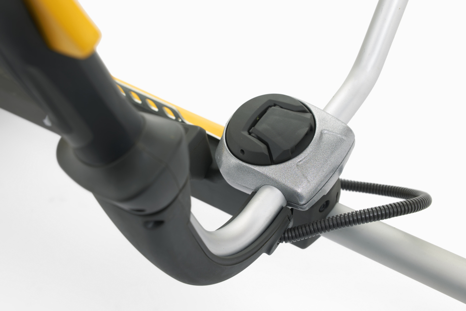 Stiga BC 760 B Petrol Brushcutter - Handlebar Adjustment Button.