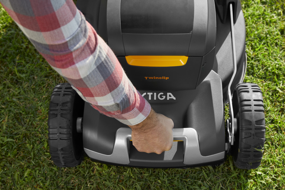 Stiga Twinclip 950e V 48v 4-in-1 Variable-Speed Cordless Lawnmower (Inc. Batteries & Charger)