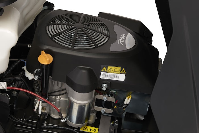 Alpina AT4 84AST 2-in-1 Lawn Tractor