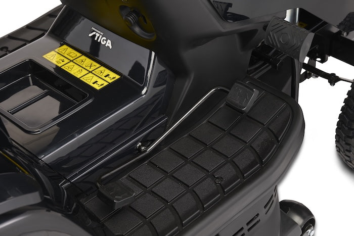 Alpina AT4 84AST 2-in-1 Lawn Tractor