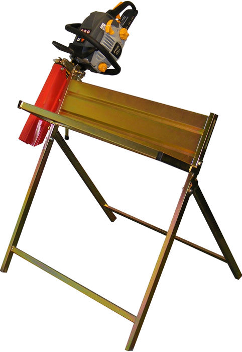 Handy Saw Horse (With Chainsaw Support)