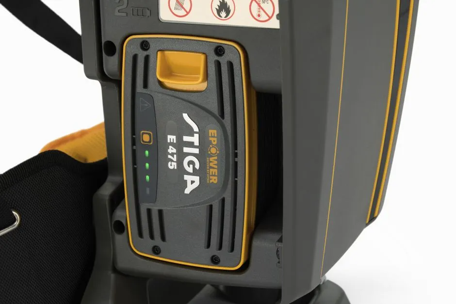 Stiga HT 900e 48v Cordless Hedgetrimmer - Stiga E475 48v ePower Battery in Battery Slot.