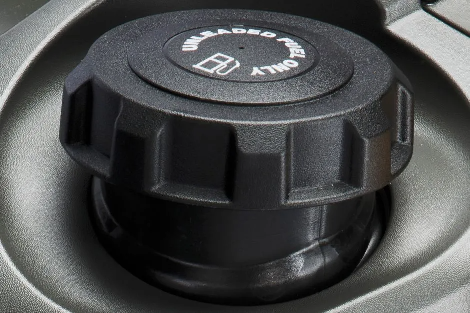 Stiga Park Pro 900 WX - Fuel-Tank Filler Cap - Close-Up View.