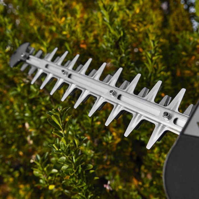 Stiga SHT 670 Petrol Hedgetrimmer - Double-Sided Blades.