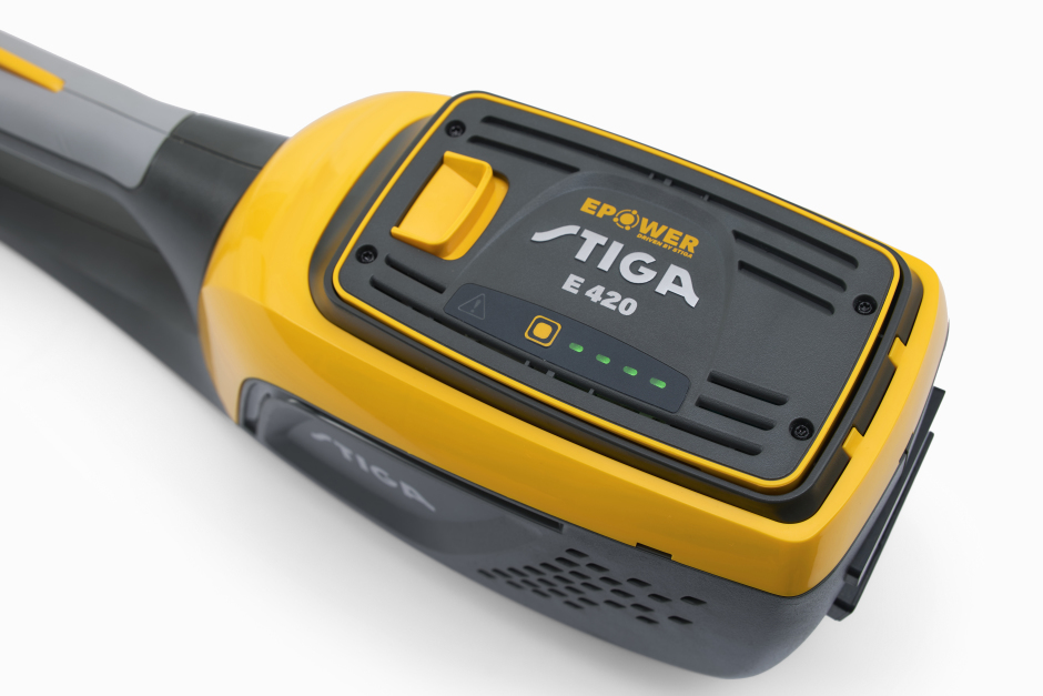 Stiga MT 500e 48v Cordless Multi-Tool - Stiga ePower E420 48v Lithium-Ion Battery in Battery Slot.