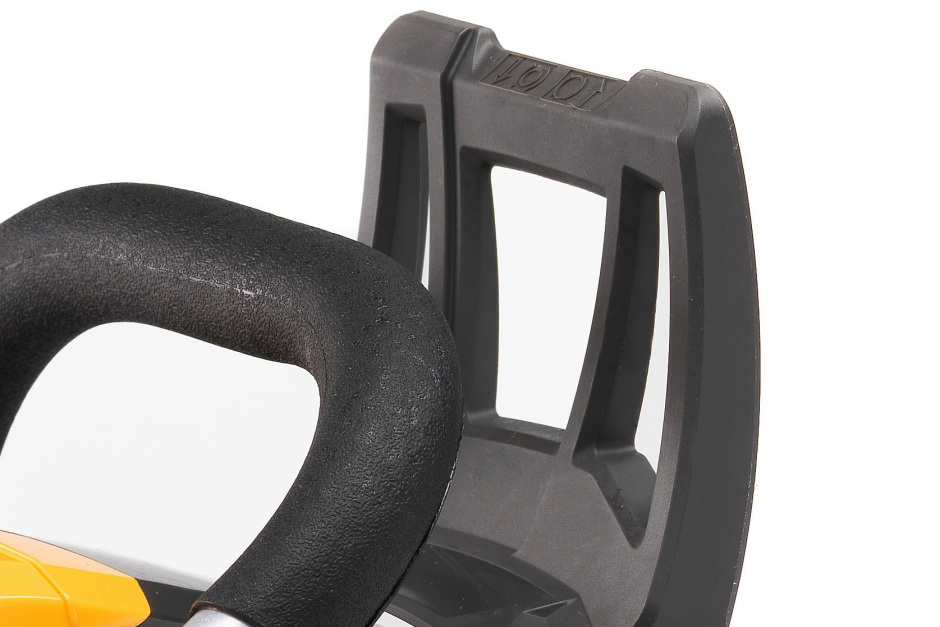 Stiga CS 545 Petrol Chainsaw - Front Handle with Chain-Brake Activation Lever.
