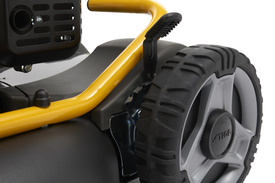 Stiga Multiclip 550 - Left-Rear Wheel and Cutting-Height Adjustment Lever