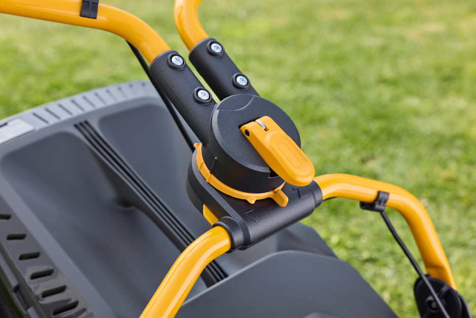 Stiga Collector 548 S Self-Propelled Petrol Lawnmower