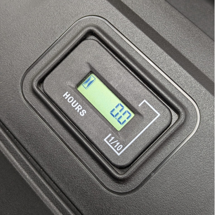 Spectrum DCT38H 38" Lawn Tractor with Hydrostatic Drive