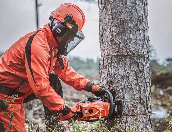 Echo CS-4310SX Petrol Chainsaw (33cm Guide Bar)