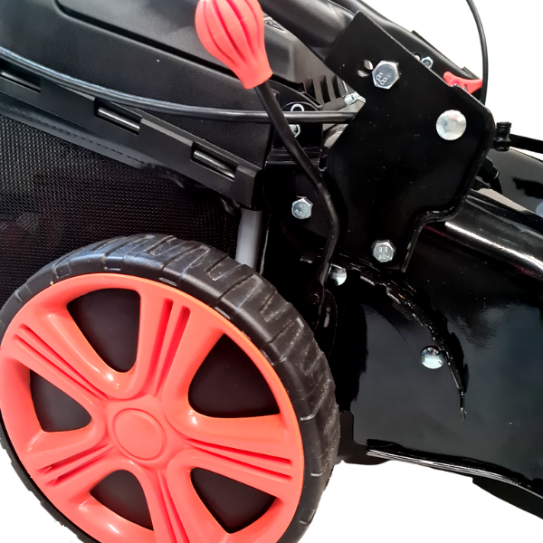 Redback 40v/46cm Self-Propelled Cordless Lawnmower | E146CVSET