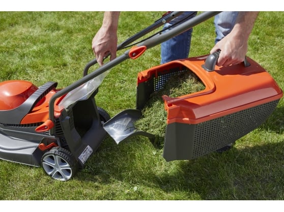 Flymo Chevron 32VC Electric 4-Wheel Roller Lawnmower