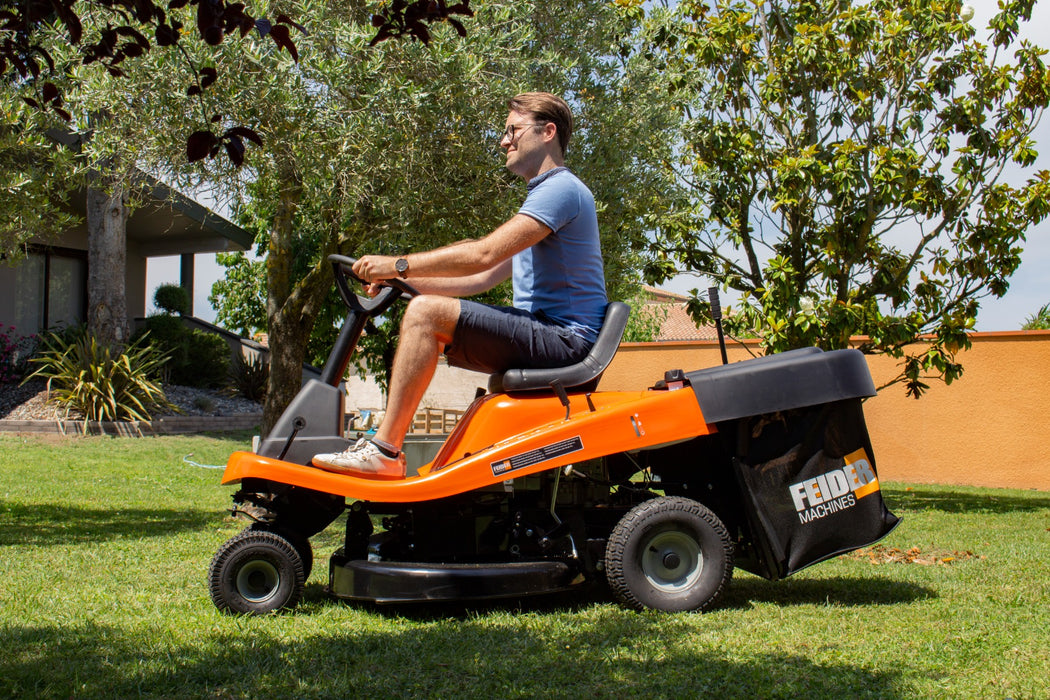 Feider FRT-75BS125  Rear-Collect Ride-On Mower with Manual Drive & Briggs Engine