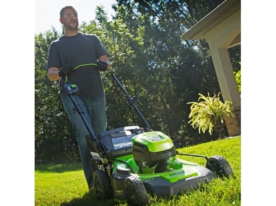 Greenworks GD60LM46SPK4 60v/46cm DigiPro 4-in-1 Self-Propelled Variable-Speed Cordless Lawnmower (Inc. 4Ah Battery & Charger)