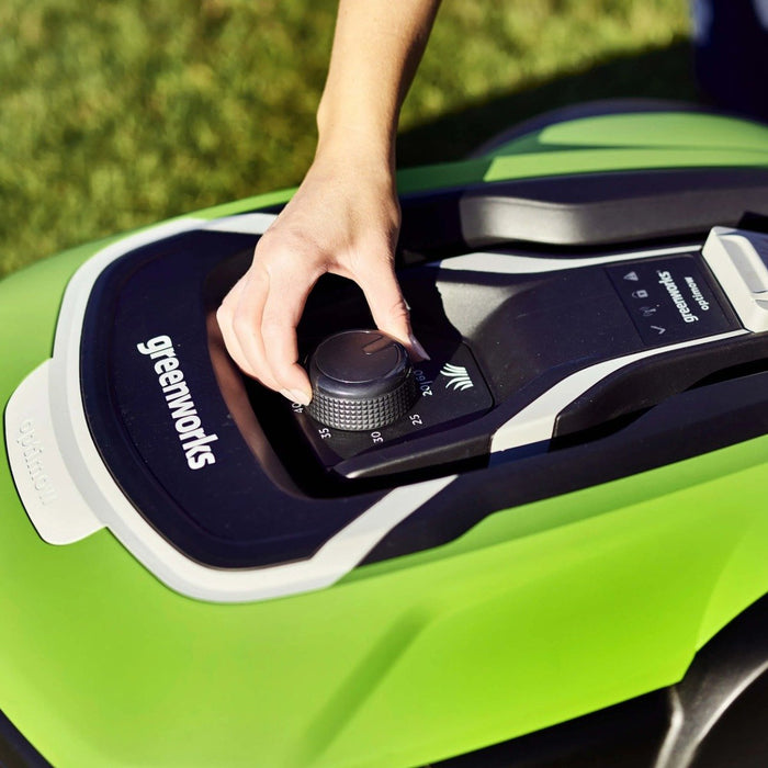 Greenworks Optimow®15 24v Robotic Lawnmower (for Lawns up to 1500m2)
