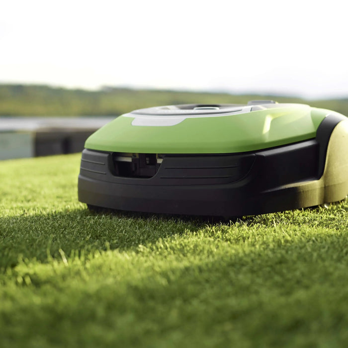 Greenworks Optimow®15 24v Robotic Lawnmower (for Lawns up to 1500m2)