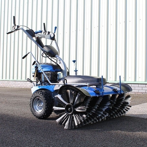Hyundai Self Propelled Petrol Yard Sweeper Powerbrush 100cm 173cc - HYSW1000 (Powered Sweepers)