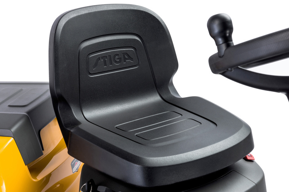 Stiga Park 300 M - Driver's Seat and Steering Wheel with Spinner.