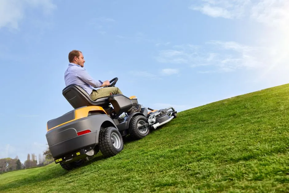 Stiga Park 500 WX 4WD V-Twin Front-Cut Ride-On Lawnmower (Excluding Deck)