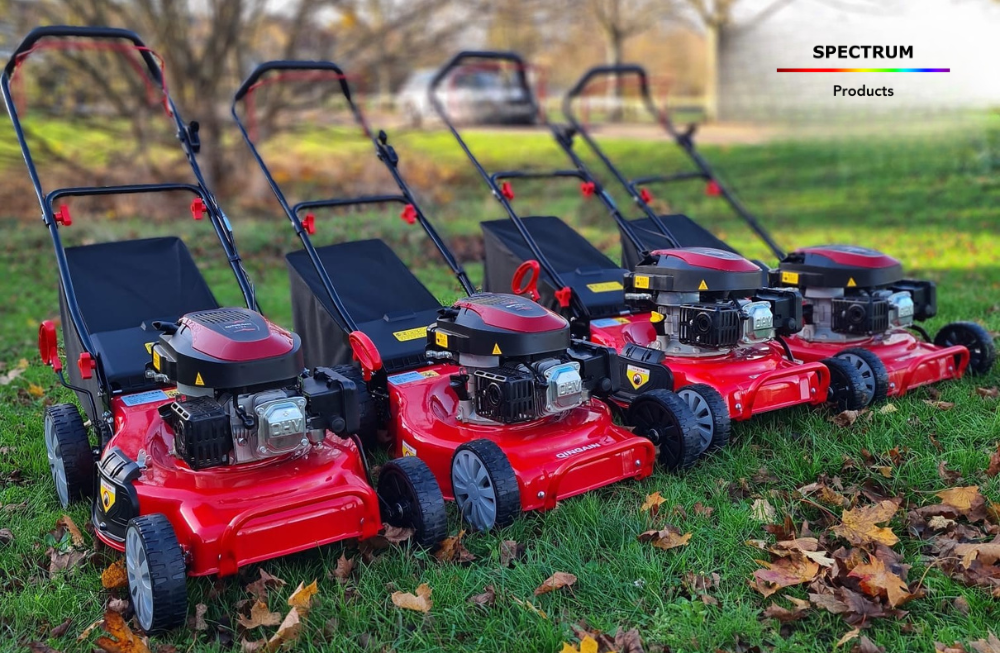 Spectrum Qingain QG18P Hand Propelled Petrol Lawnmower - WITH FREE BLADE WORTH £24.95!