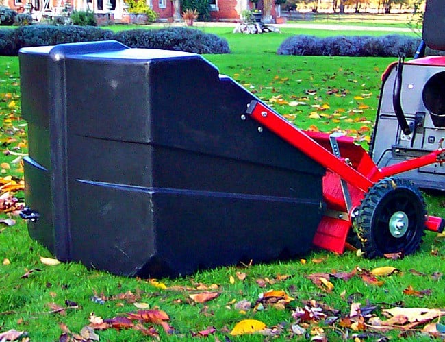 SCH TS98 Heavy-Duty Leaf Sweeper