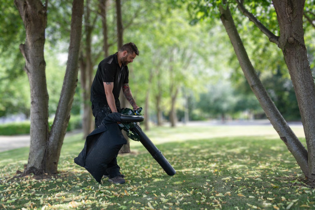 Webb V26 Petrol Blower-Vac